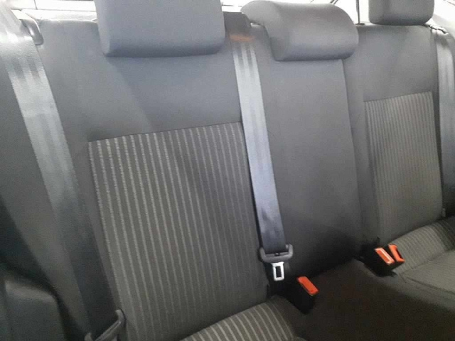 VOLKSWAGEN POLO 2014