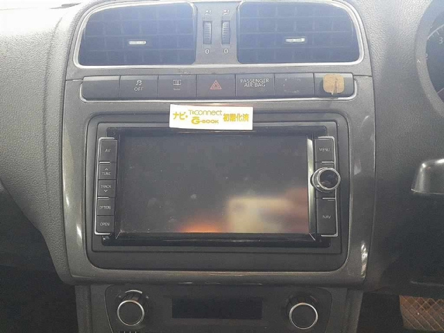 VOLKSWAGEN POLO 2014