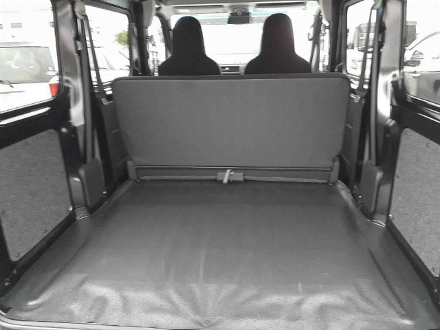 DAIHATSU HIJET VAN 2022