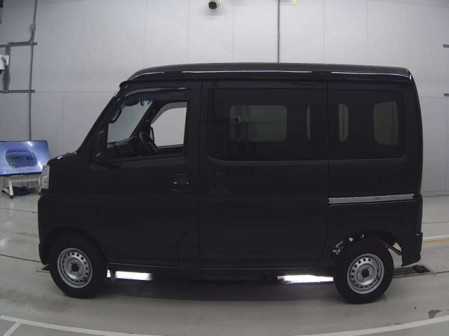DAIHATSU HIJET VAN 2022