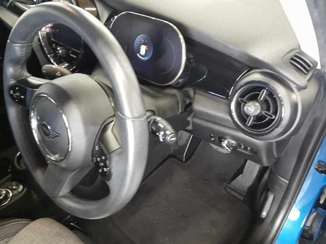 BMW MINI 2022