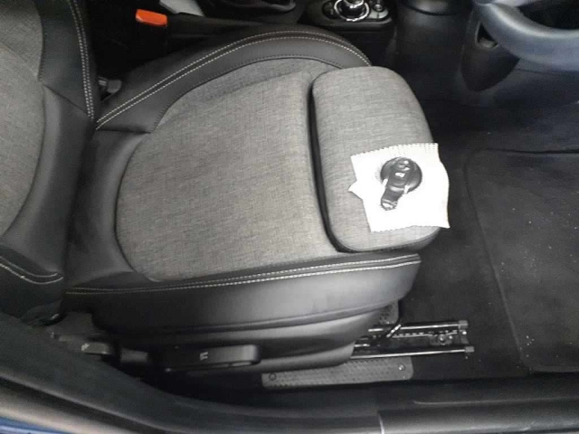 BMW MINI 2022