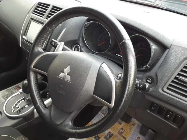 MITSUBISHI RVR 2012
