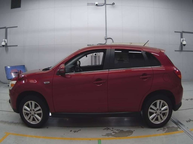 MITSUBISHI RVR 2012