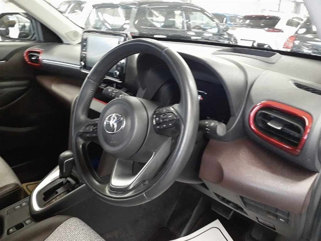TOYOTA YARIS CROSS 2022