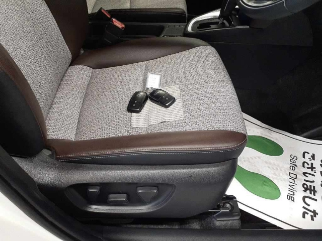 TOYOTA YARIS CROSS 2022