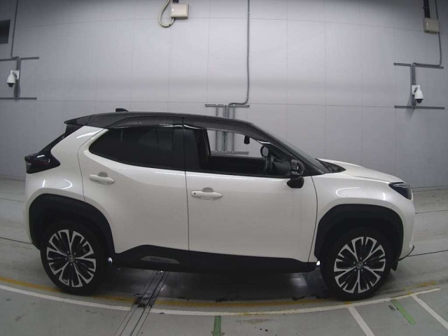 TOYOTA YARIS CROSS 2022