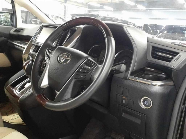 TOYOTA ALPHARD 2016