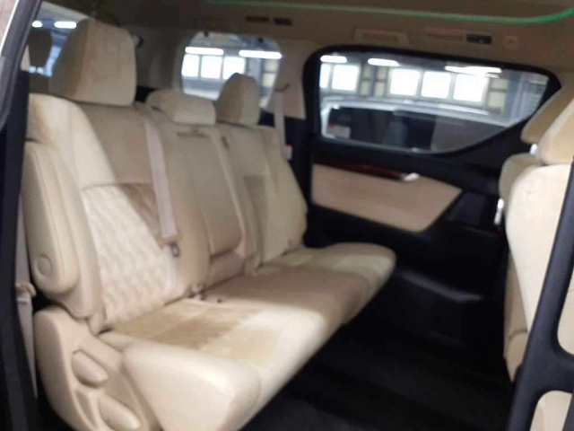 TOYOTA ALPHARD 2016