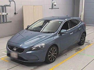 VOLVO V40 2013