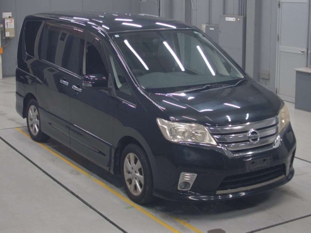 NISSAN SERENA 2011