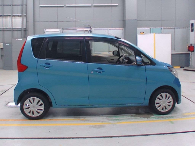 NISSAN DAYZ 2013