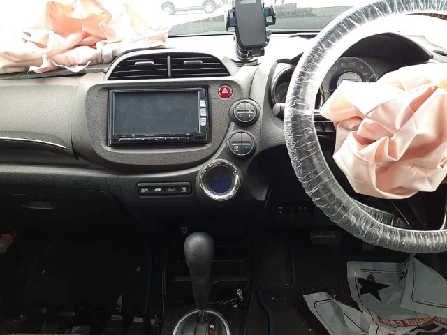HONDA FIT SHUTTLE 2012