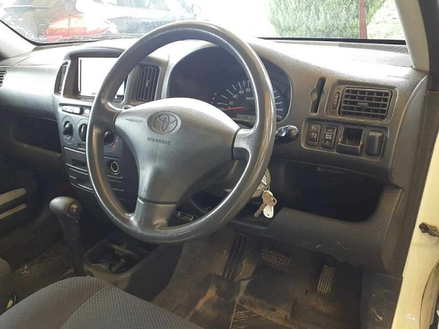 TOYOTA PROBOX 2009