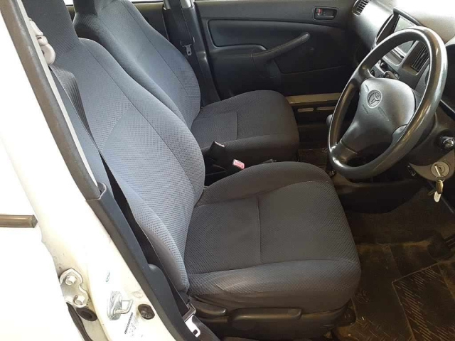 TOYOTA PROBOX 2009