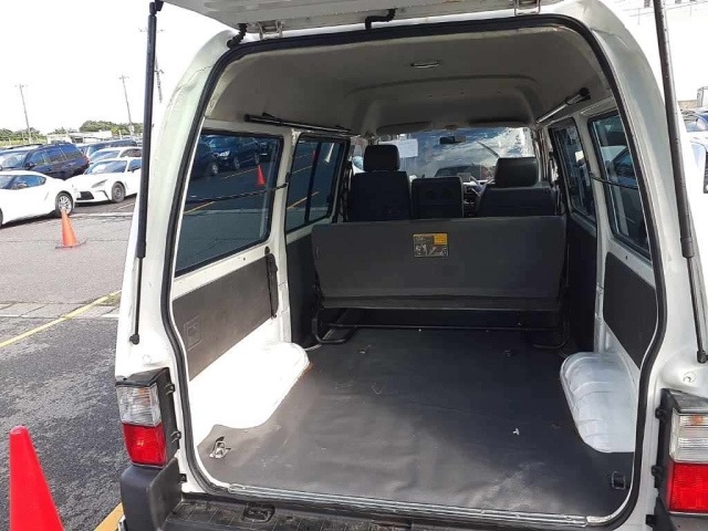 NISSAN VANETTE VAN 2008