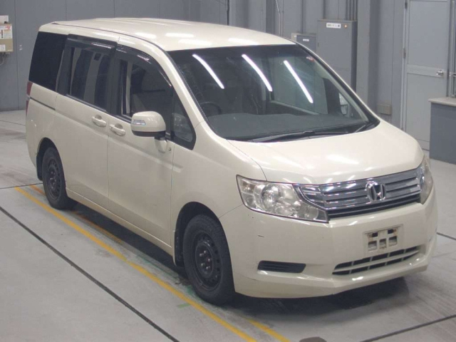 HONDA STEP WAGON 2010