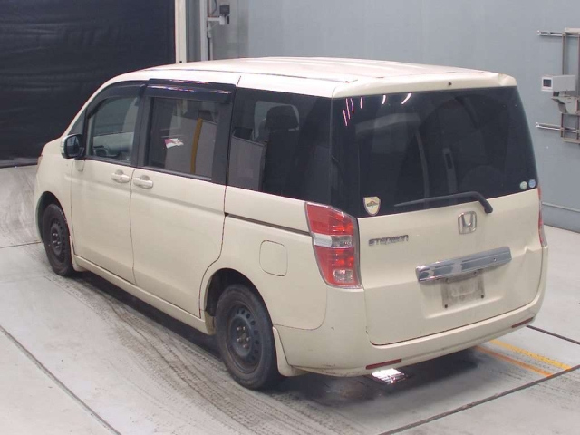 HONDA STEP WAGON 2010