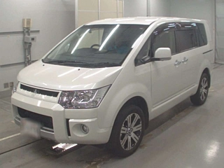 MITSUBISHI DELICA D5 2018