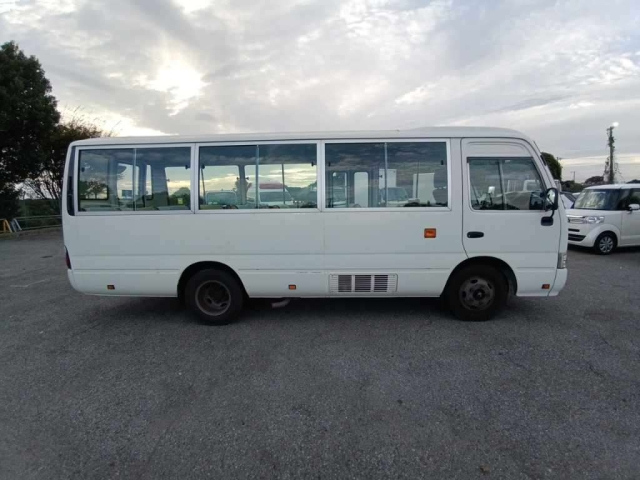 TOYOTA COASTER 2014