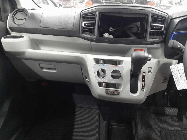 DAIHATSU MIRA E S 2025