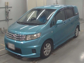 HONDA FREED 2010