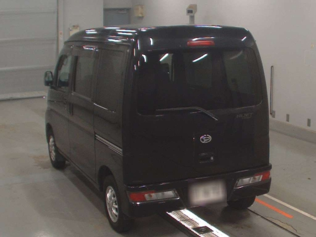 DAIHATSU HIJET VAN 2017