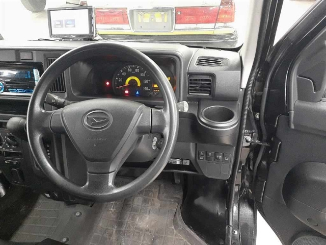 DAIHATSU HIJET VAN 2017