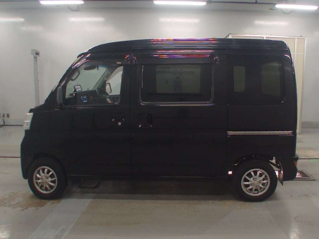 DAIHATSU HIJET VAN 2017