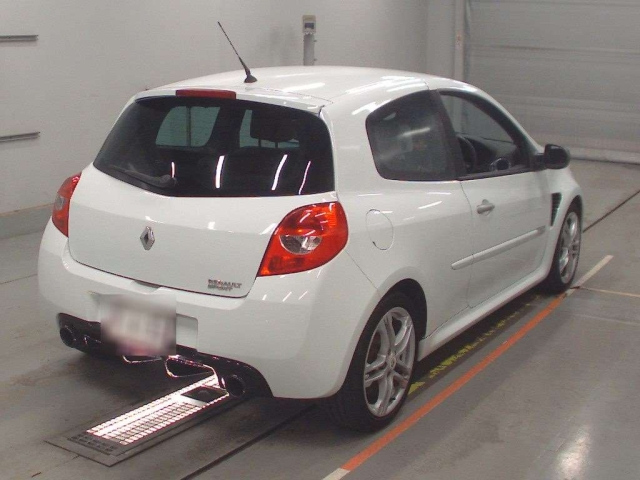 RENAULT LUTECIA 2010