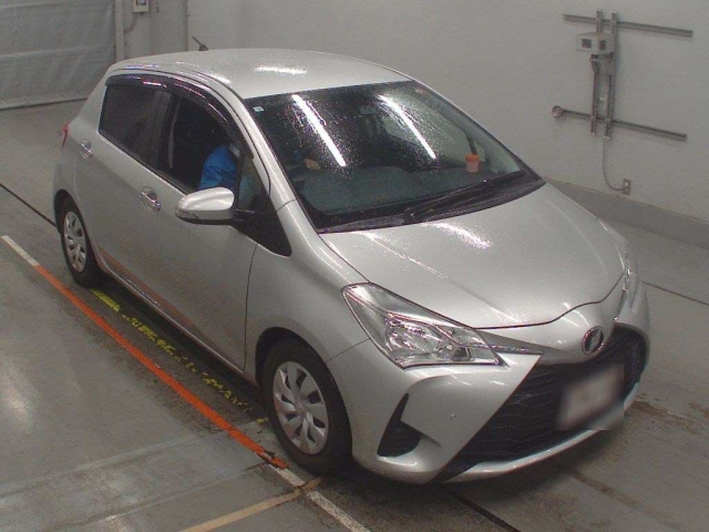 TOYOTA VITZ 2018