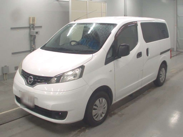NISSAN NV200 2012