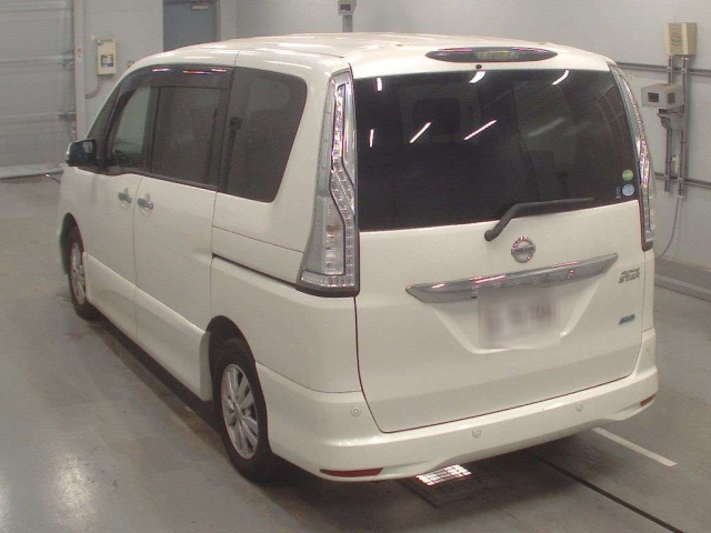 NISSAN SERENA 2015