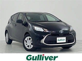 TOYOTA AQUA 2024