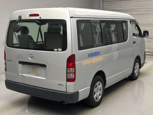 TOYOTA HIACE 2008