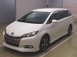 TOYOTA WISH 2015