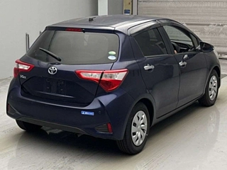 TOYOTA VITZ 2019
