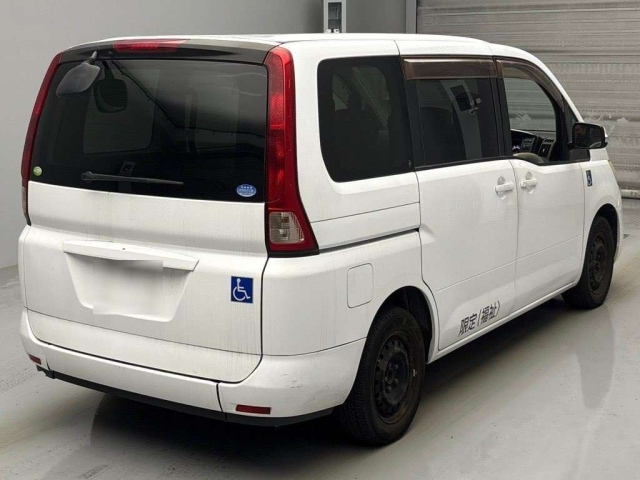 NISSAN SERENA 2008