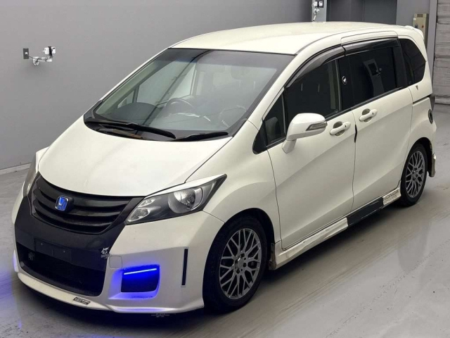 HONDA FREED 2010
