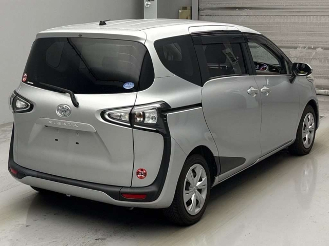 TOYOTA SIENTA 2021