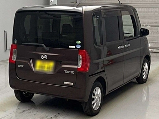 DAIHATSU TANTO 2015