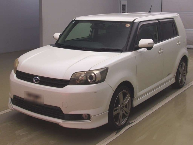 TOYOTA COROLLA RUMION 2011