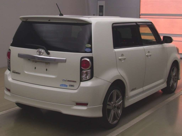 TOYOTA COROLLA RUMION 2011