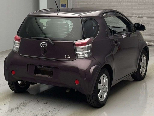 TOYOTA IQ 2013