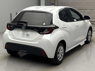TOYOTA YARIS 2025