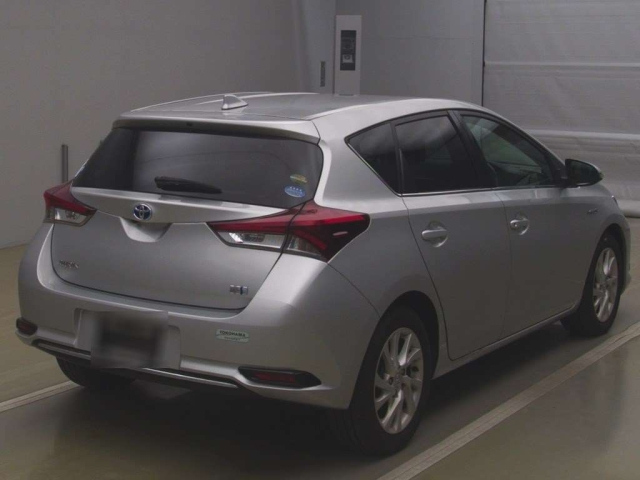 TOYOTA AURIS 2016