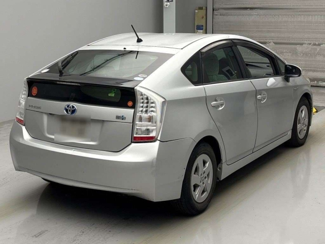 TOYOTA PRIUS 2010