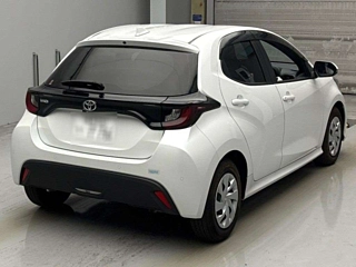 TOYOTA YARIS 2024