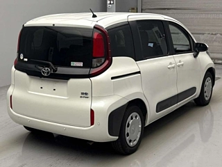 TOYOTA SIENTA 2022