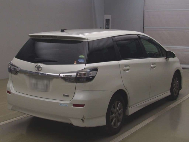 TOYOTA WISH 2016